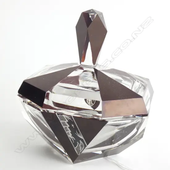 A Czech Art Deco glass lidded box